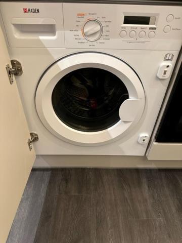 דירות Cheam Stunning Flat With Parking Free Near Sutton Station מראה חיצוני תמונה
